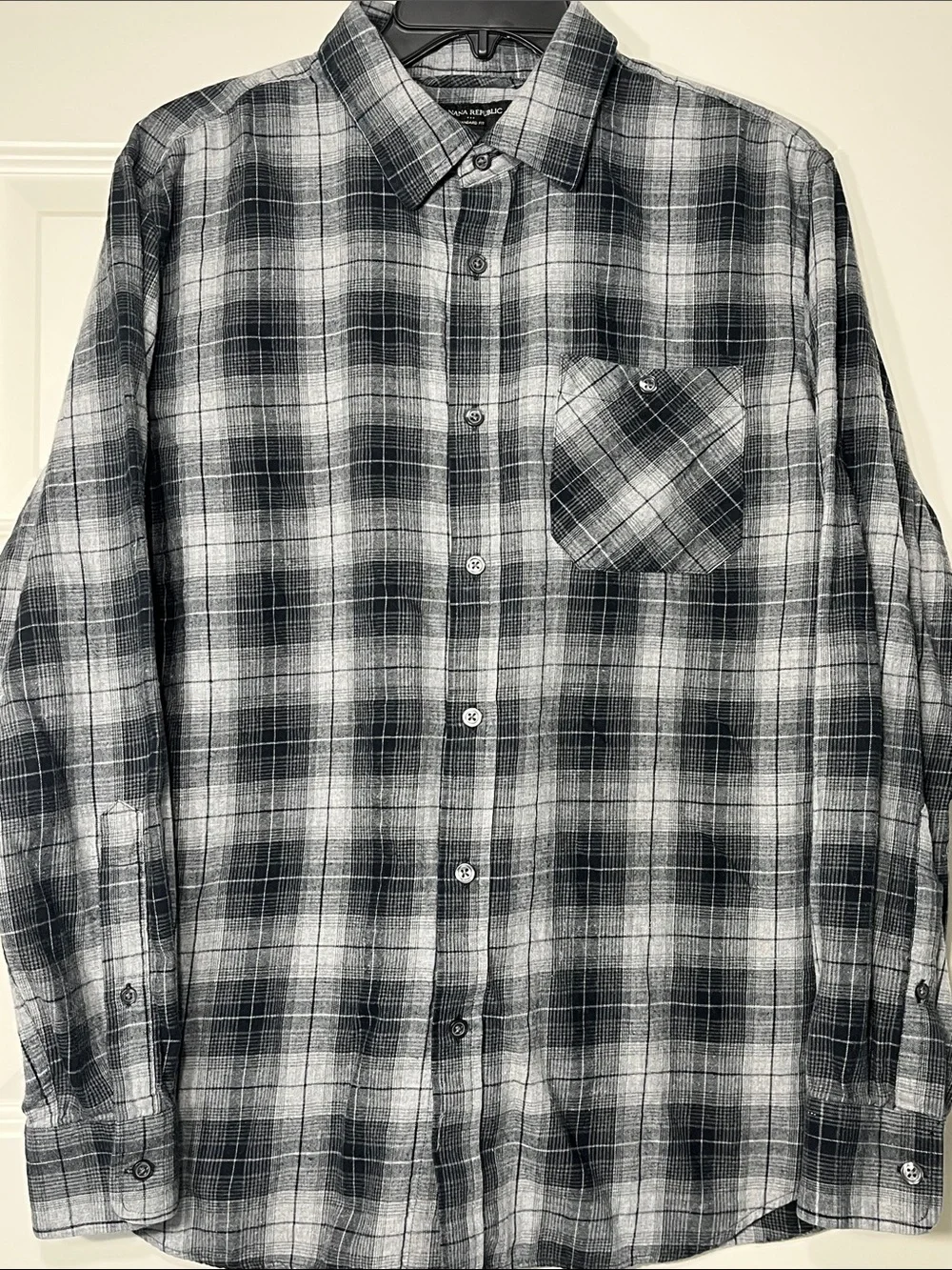 Banana Republic Gray Plaid Flannel Button Up Shirt Men’s Large Standard
